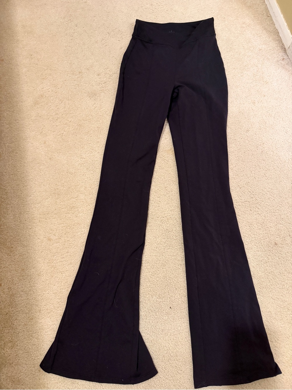 Alo Yoga black flare leggings